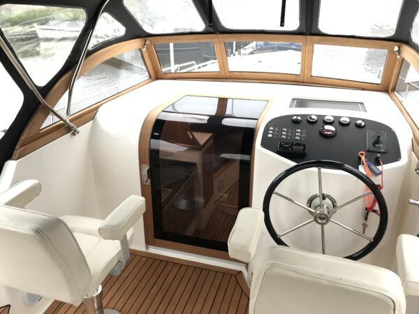 GS Cruiser 30 view 12