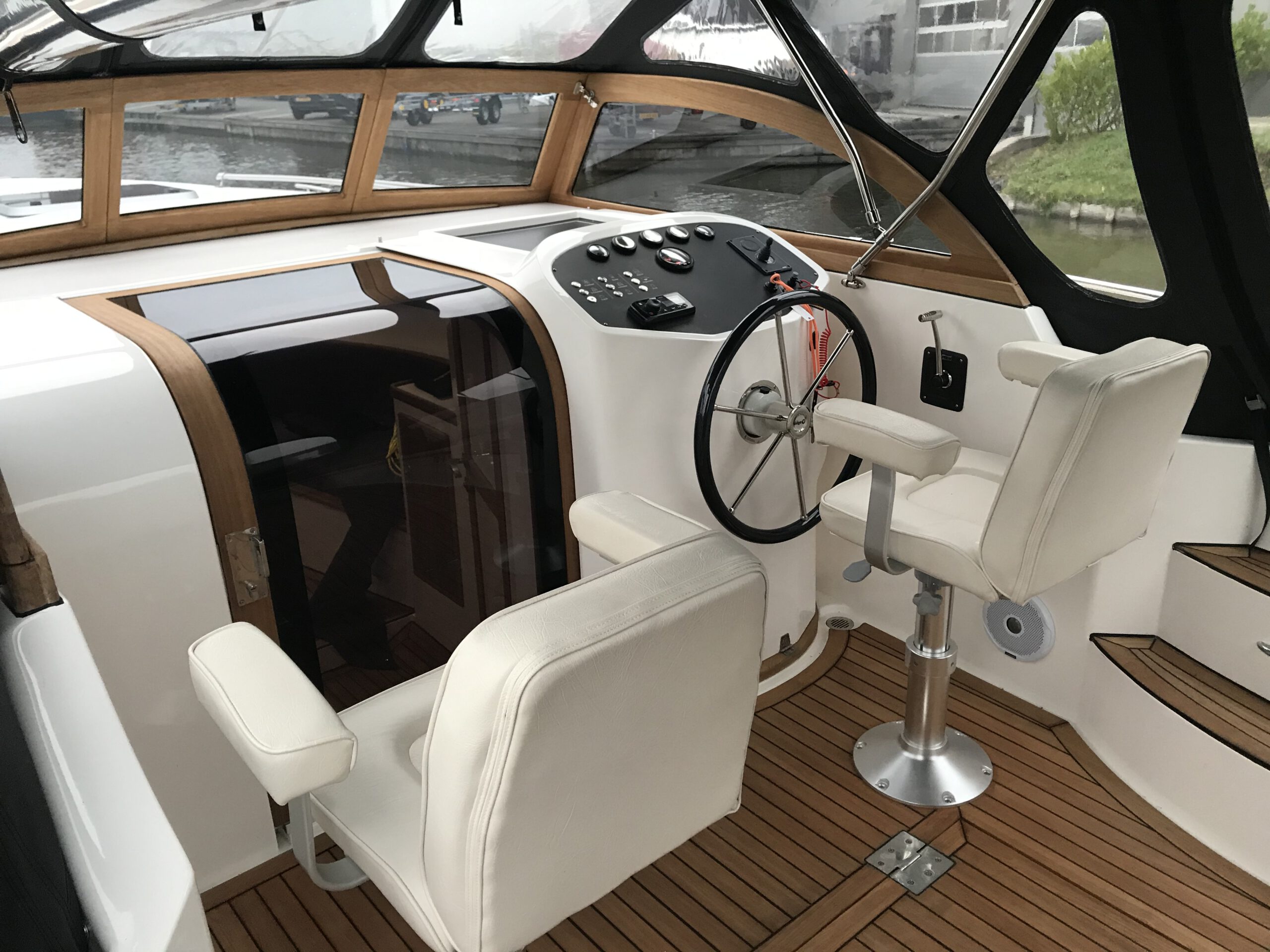 GS Cruiser 30 view 14