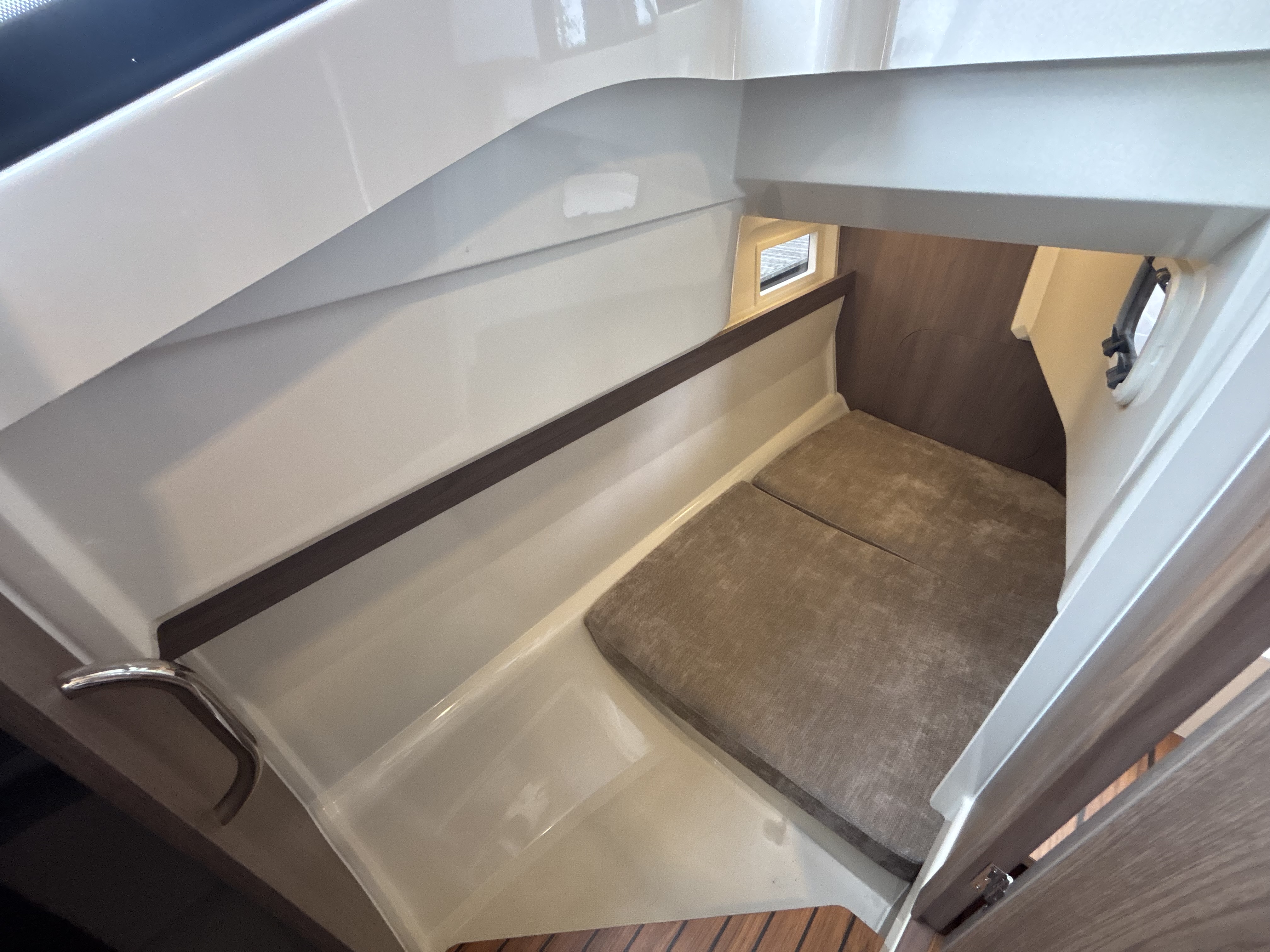 SunCamper 36 view 14